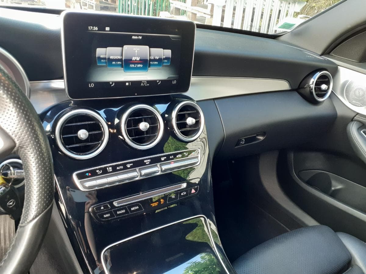 Mercedes-Benz C250 D Bluetec · Ano 2015 — image 13