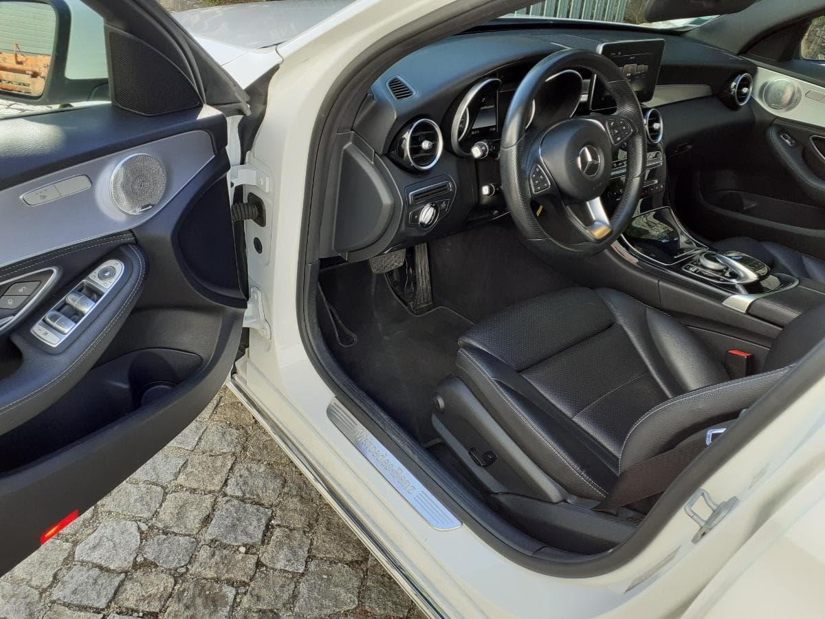 Mercedes-Benz C250 D Bluetec · Ano 2015 — image 10