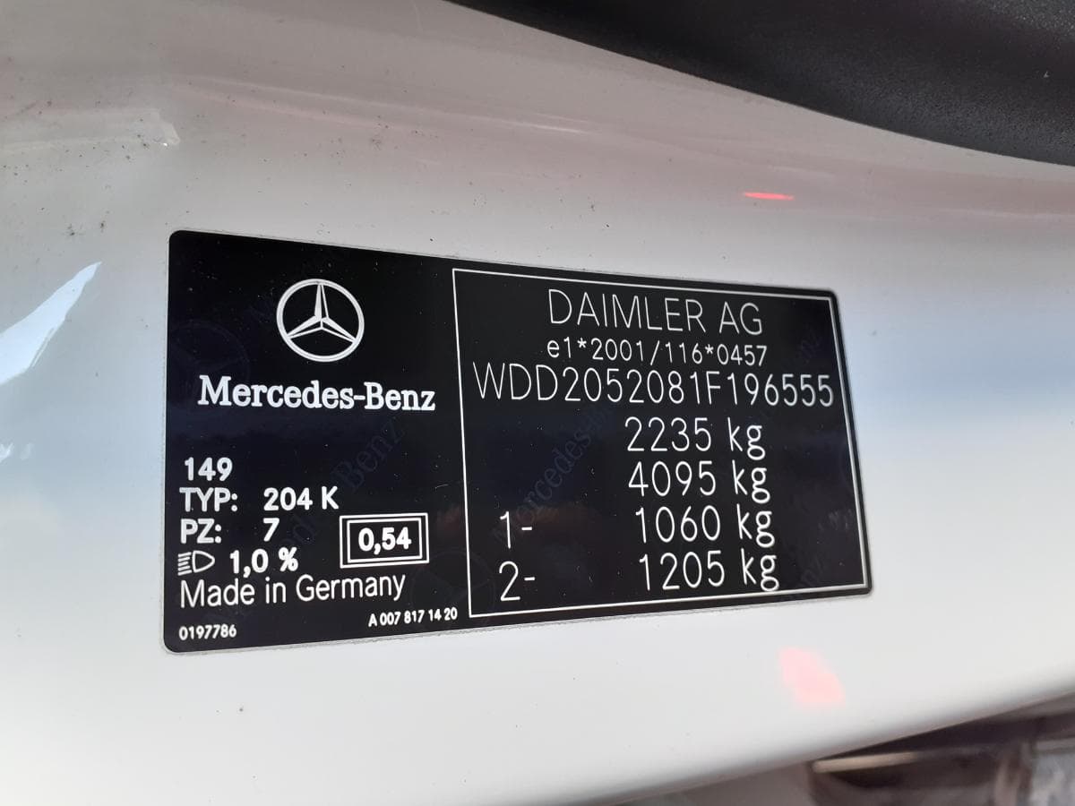 Mercedes-Benz C250 D Bluetec · Ano 2015 — image 27
