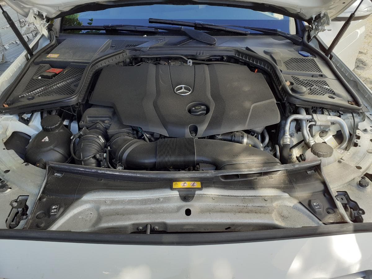 Mercedes-Benz C250 D Bluetec · Ano 2015 — image 26