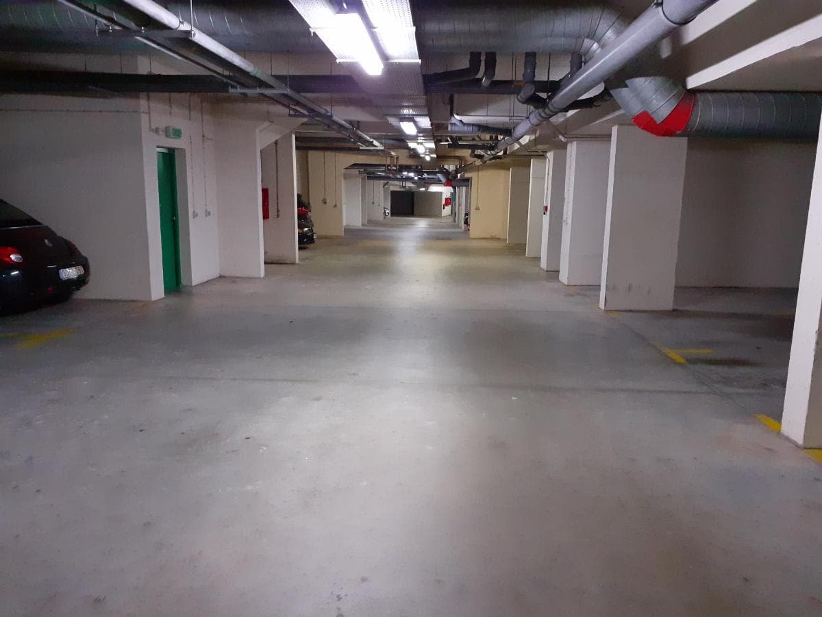 2 Lugares de Garagem · Sintra — imagem 1