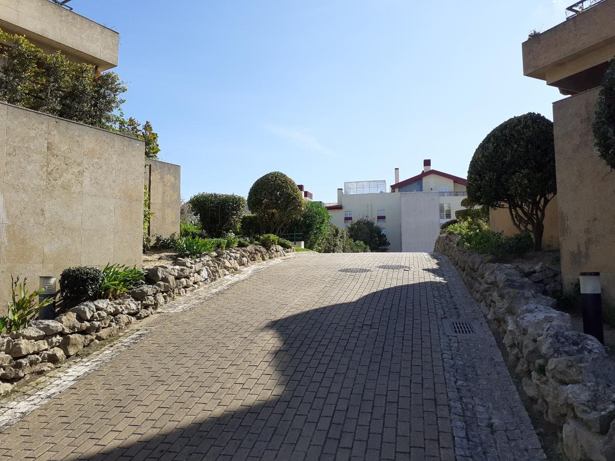 2 Lugares de Garagem · Sintra — imagem 5