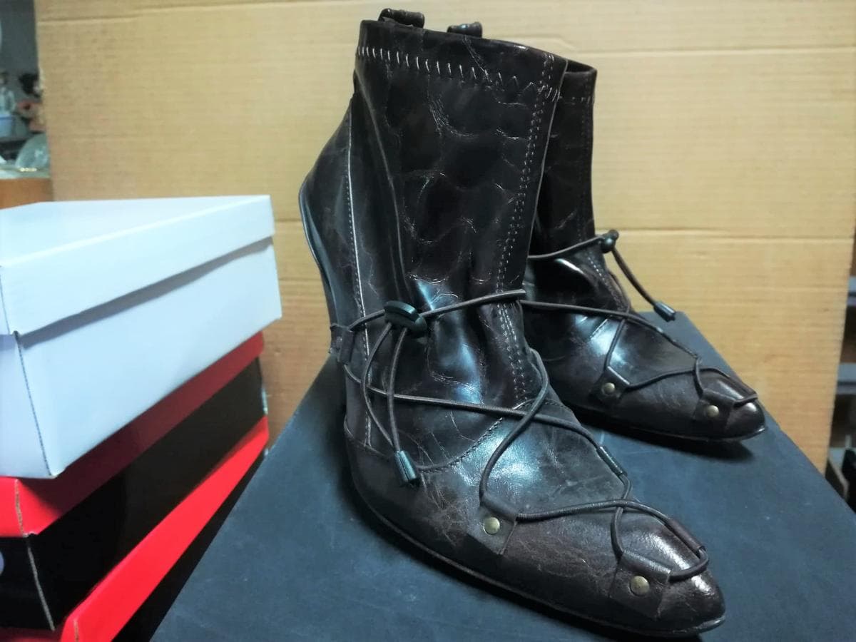 ESPANHA · Zapatos Señora, ninã e niño — image 4