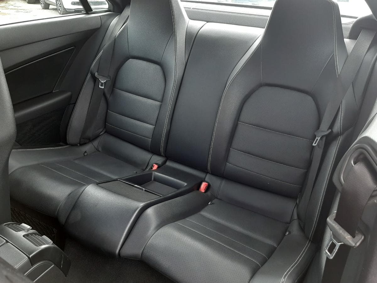 Mercedes-Benz E250 CDI · Ano 2009 · Kit AMG — image 18