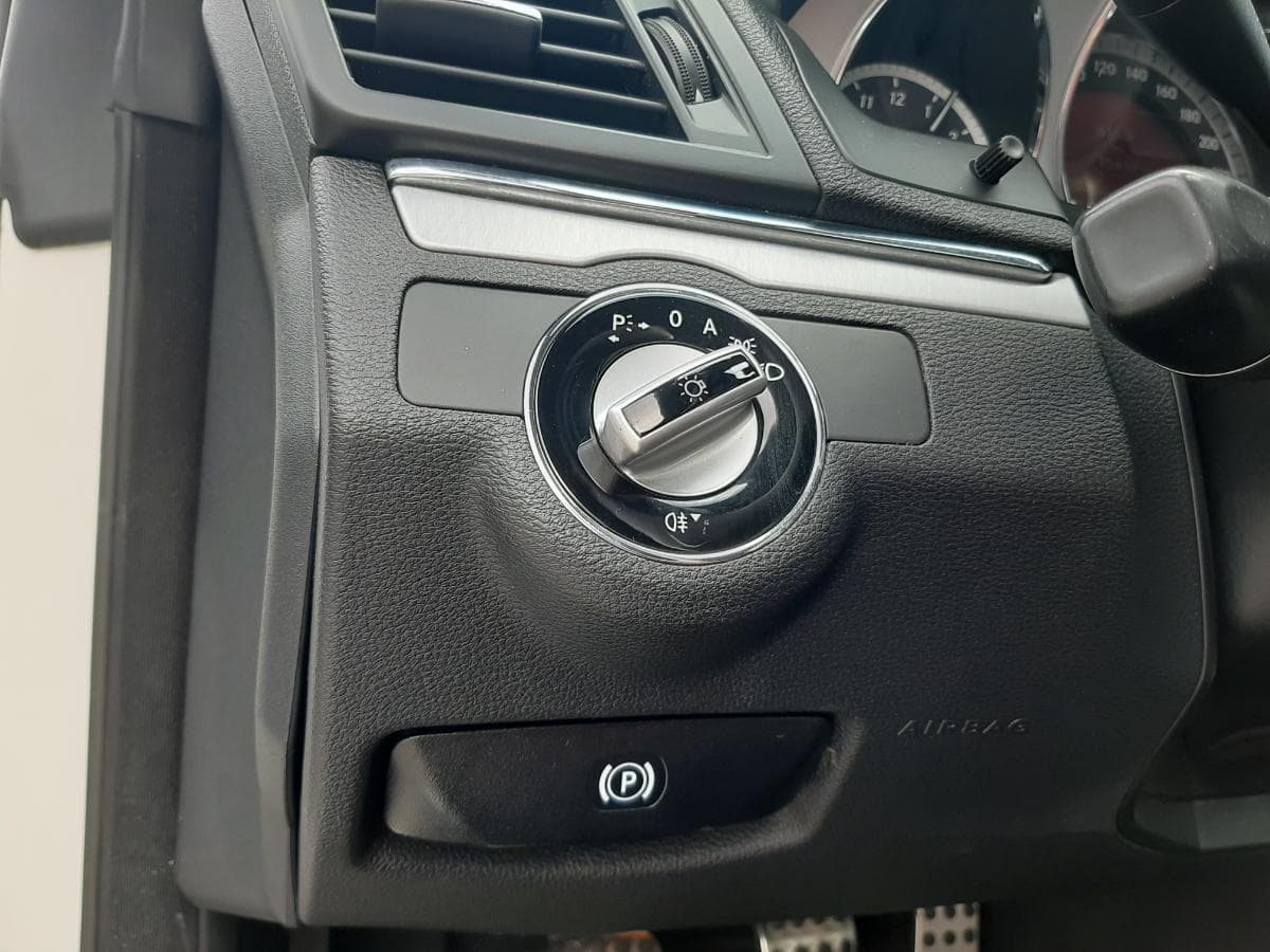 Mercedes-Benz E250 CDI · Ano 2009 · Kit AMG — image 30