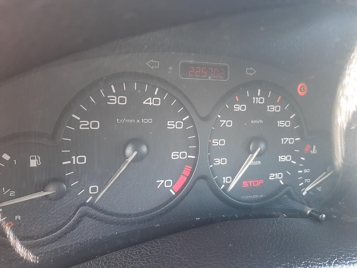 Peugeot 206 · Ano 1998 — imagem 17