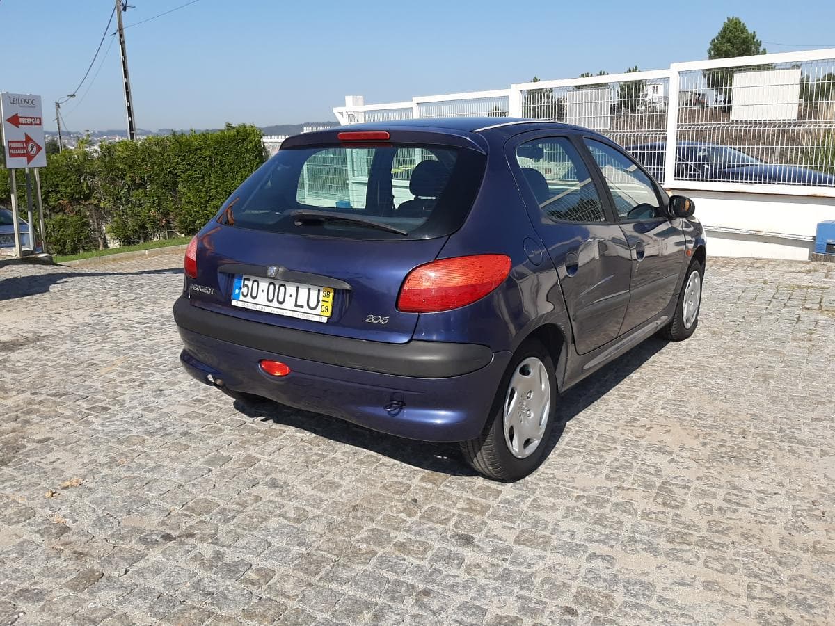 Peugeot 206 · Ano 1998 — imagem 4