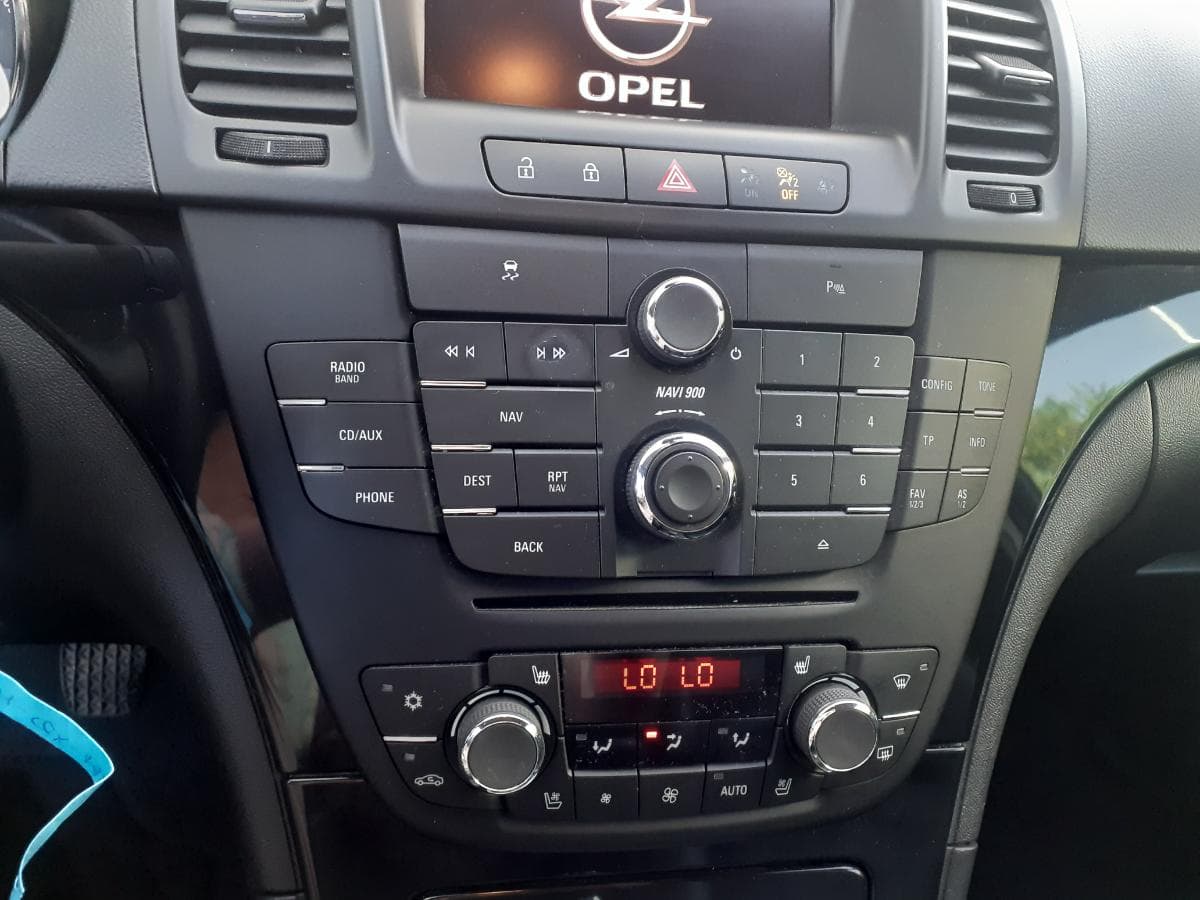 Redução Valor · Opel Insígnia 2.0 CDTI · Ano 2013 — imagen 19