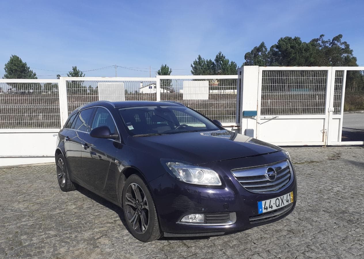 Redução Valor · Opel Insígnia 2.0 CDTI · Ano 2013 — imagen 1