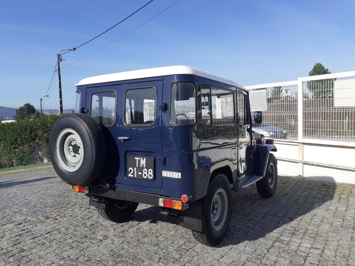 Land Cruiser BJ 40 · Ano 1979 — imagem 4