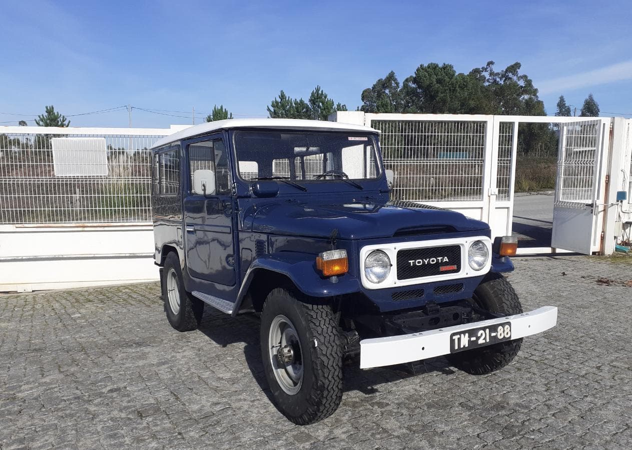 Land Cruiser BJ 40 · Ano 1979 — imagem 1