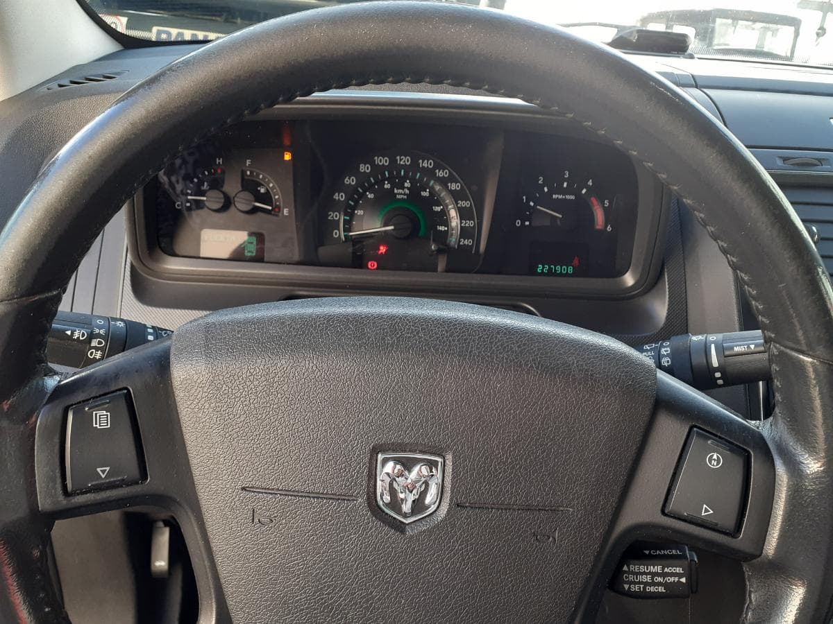 Dodge Journey · Ano 2008 — imagem 23