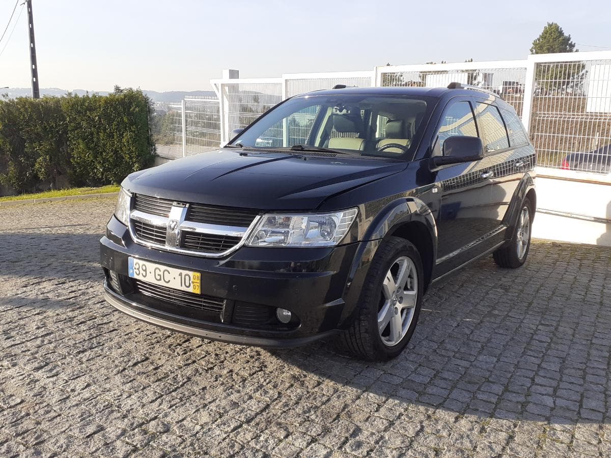 Dodge Journey · Ano 2008 — imagem 1