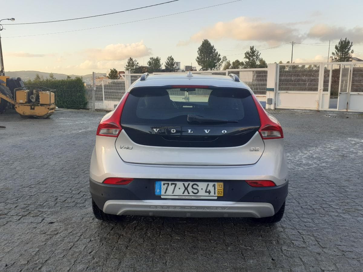 Volvo V40 Cross Country · Ano 2013 — imagen 5