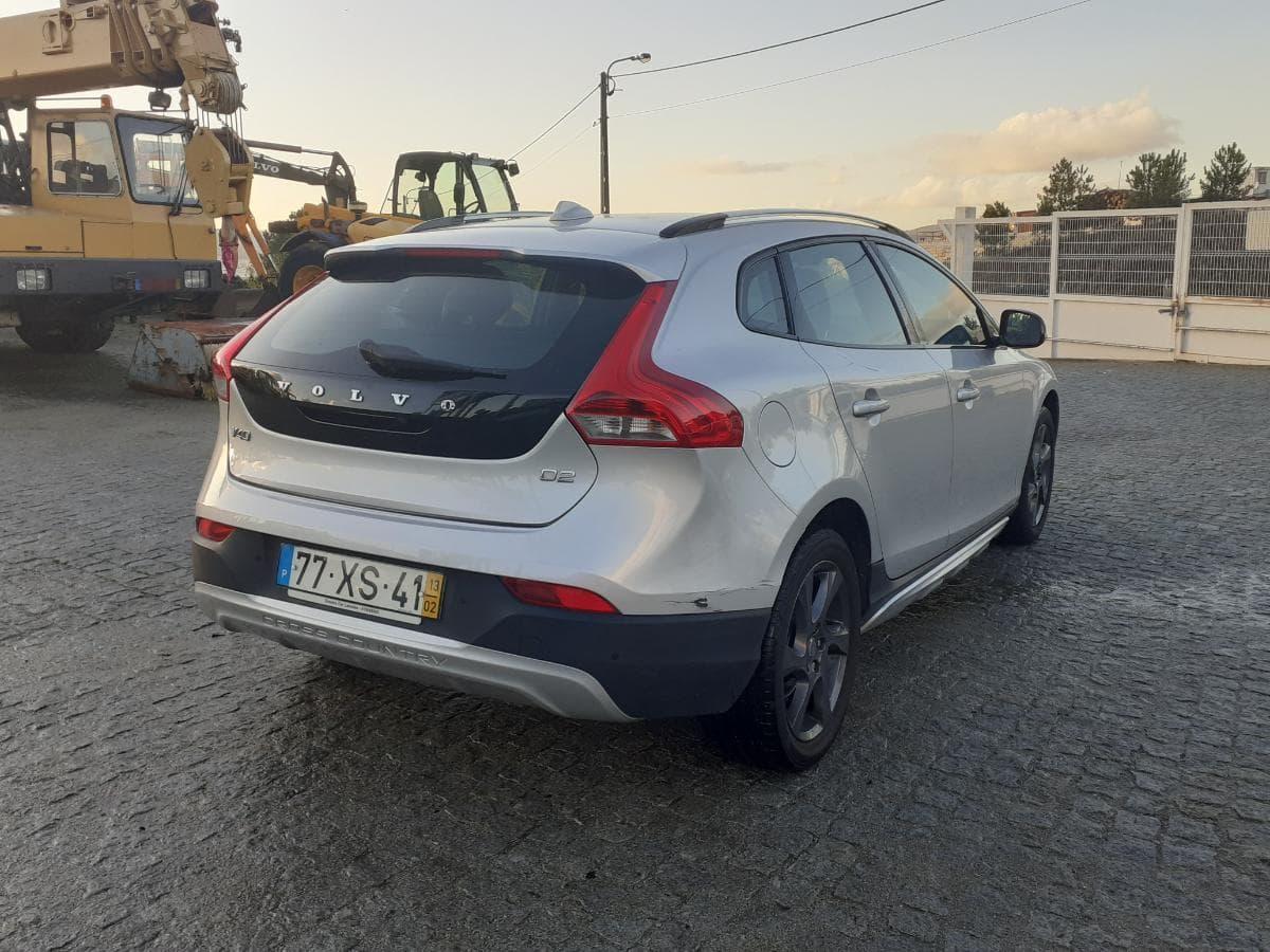 Volvo V40 Cross Country · Ano 2013 — imagen 4