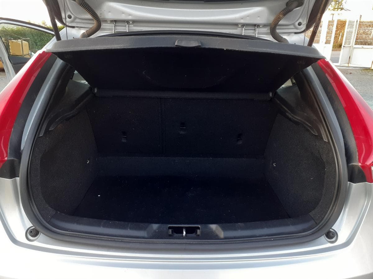 Volvo V40 Cross Country · Ano 2013 — imagen 14