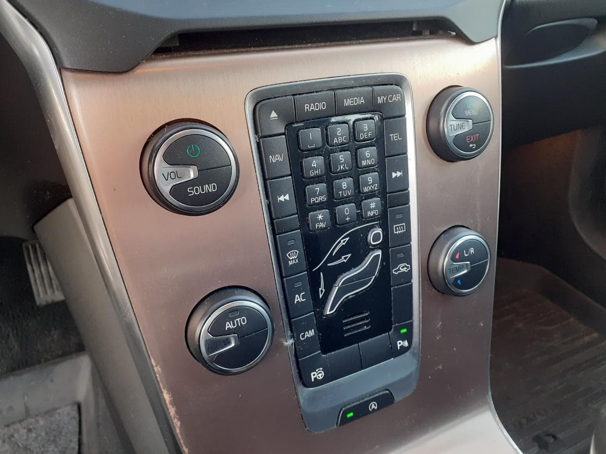 Volvo V40 Cross Country · Ano 2013 — imagen 23