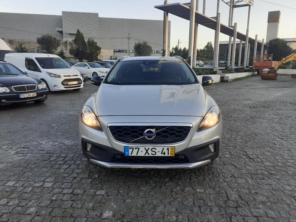 Volvo V40 Cross Country · Ano 2013 — imagen 2