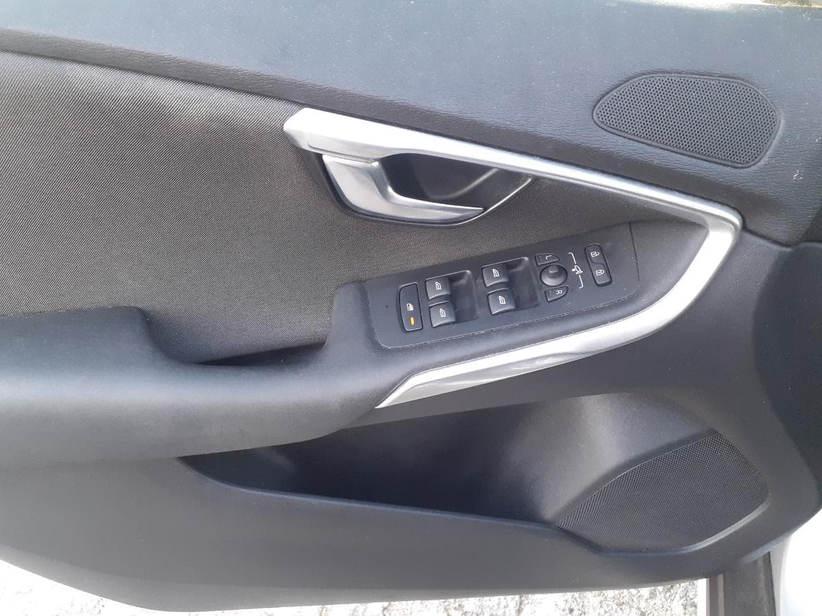 Volvo V40 Cross Country · Ano 2013 — imagen 25