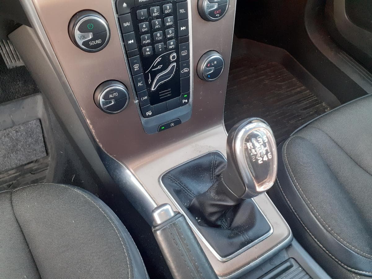 Volvo V40 Cross Country · Ano 2013 — imagen 24
