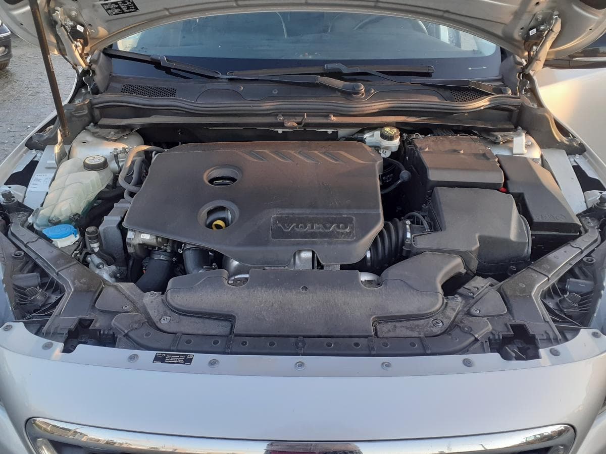 Volvo V40 Cross Country · Ano 2013 — imagen 9