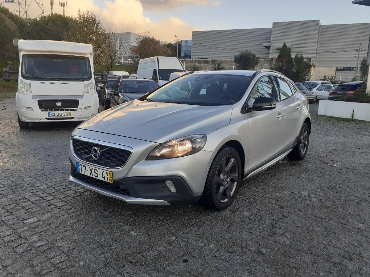 Volvo V40 Cross Country · Ano 2013 — imagen 3