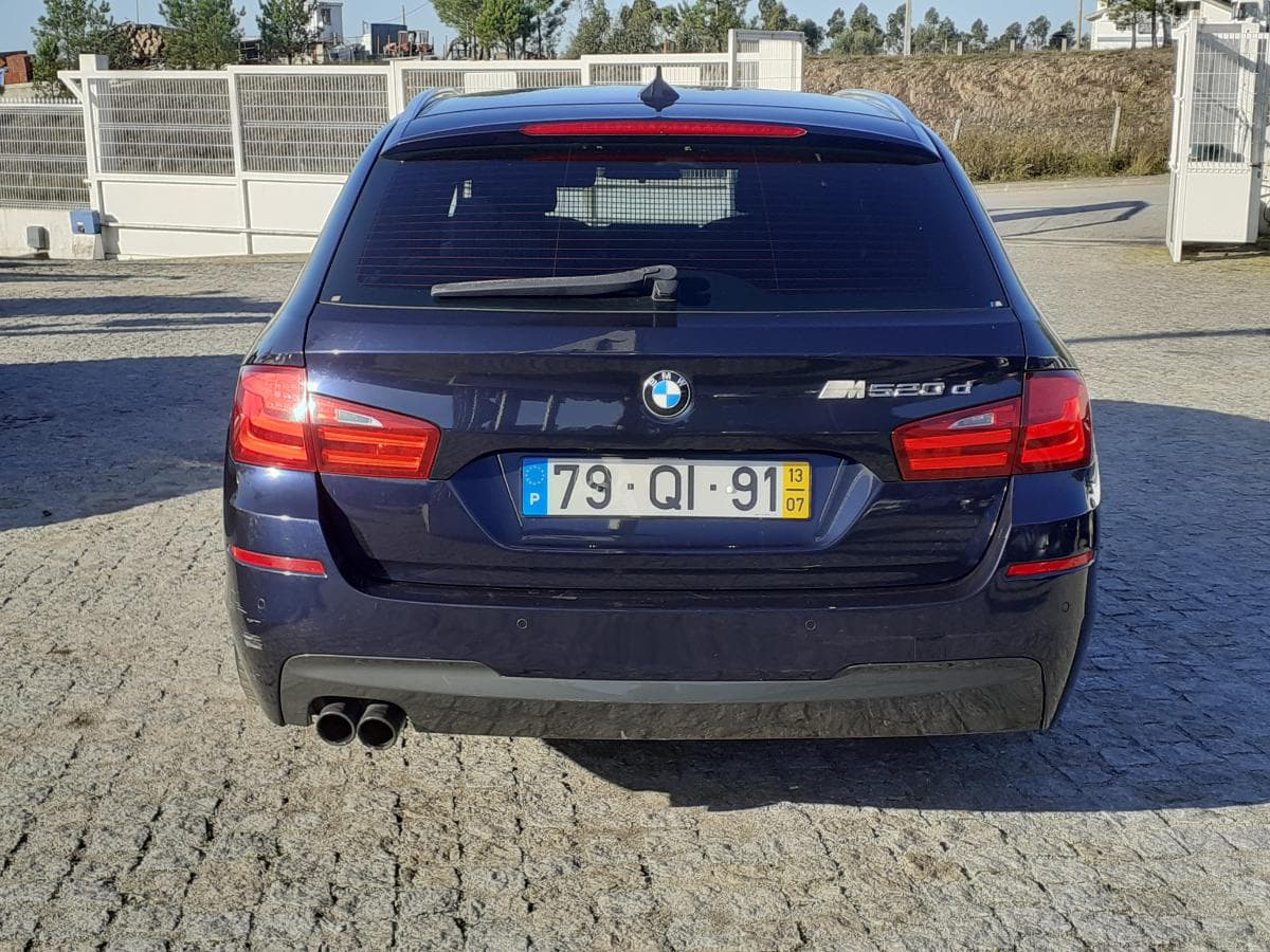 BMW 520 D Kit M · Ano 2013 — imagem 5