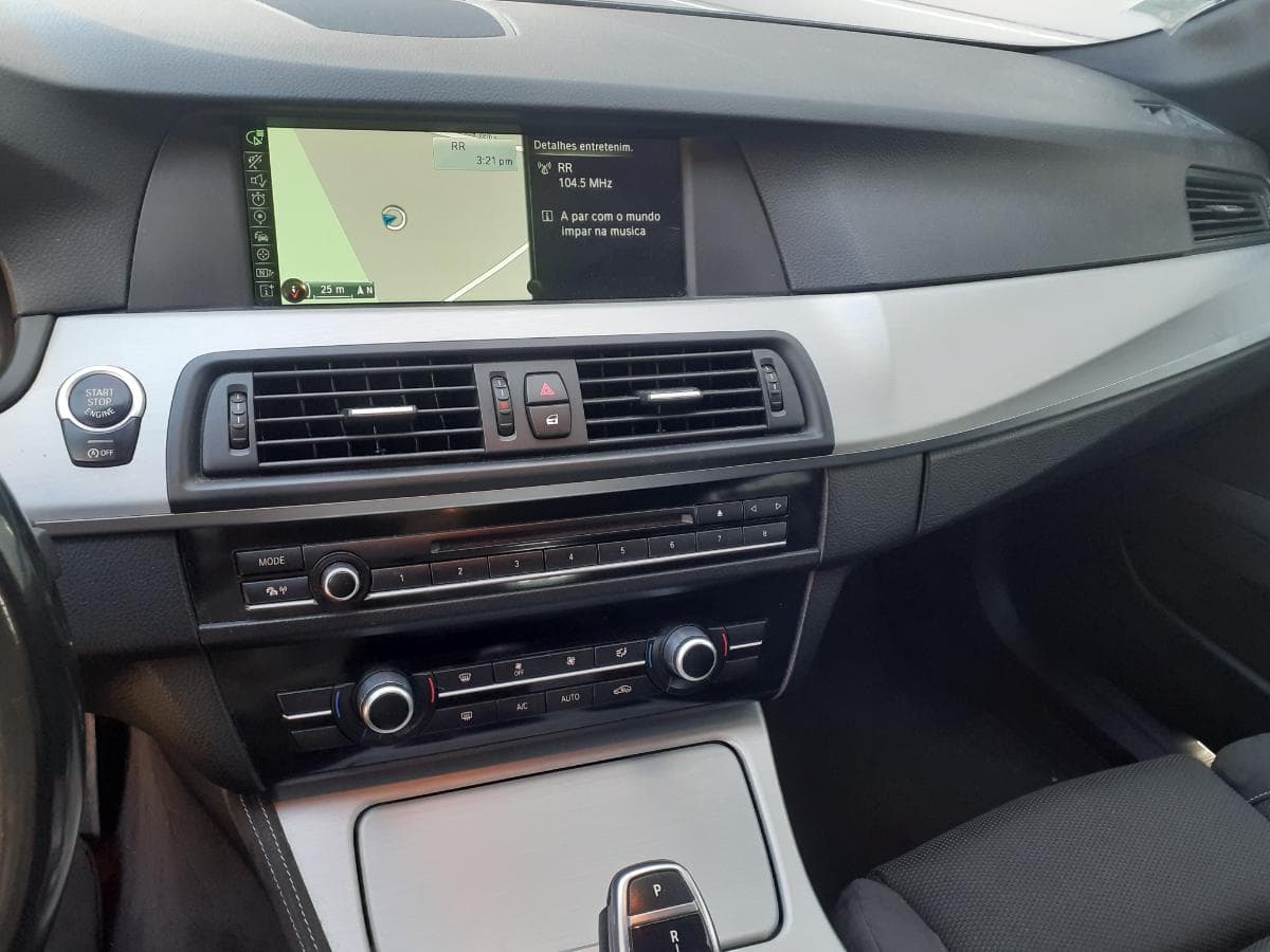 BMW 520 D Kit M · Ano 2013 — imagem 25