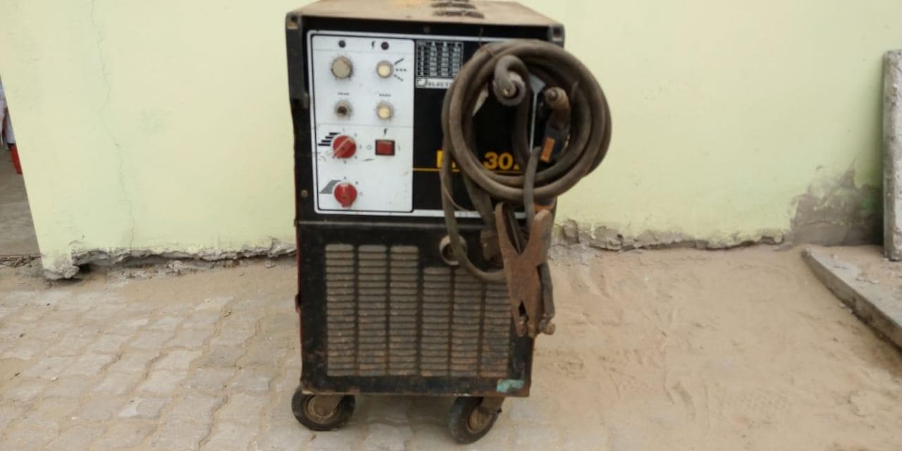 Máquina de soldar · — imagem 3