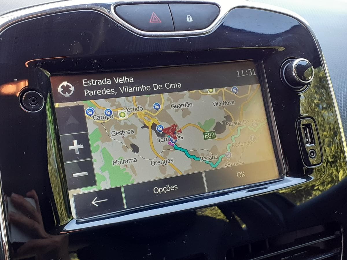Renault Clio · Año 2015 — imagen 25
