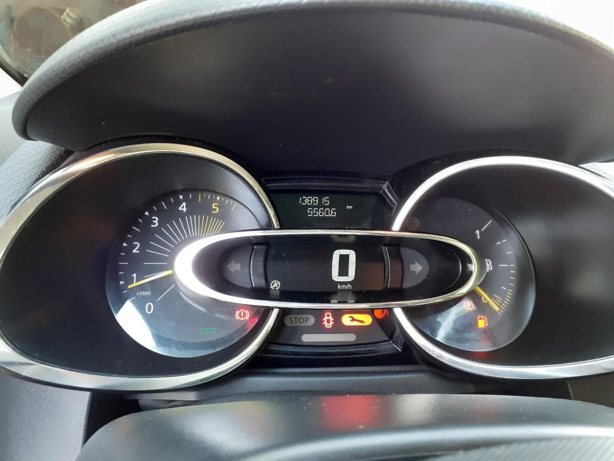 Renault Clio · Año 2015 — imagen 26
