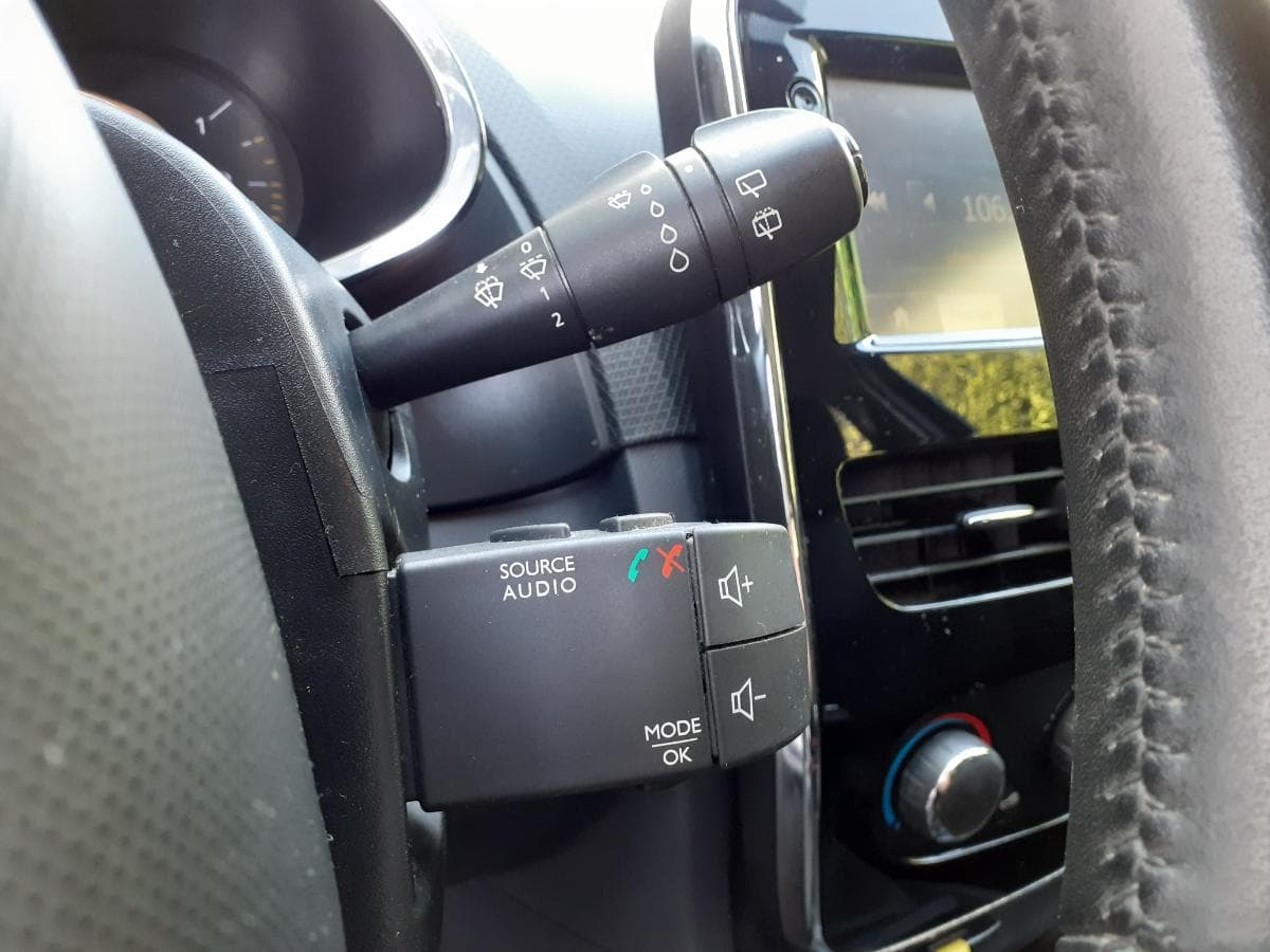 Renault Clio · Año 2015 — imagen 27