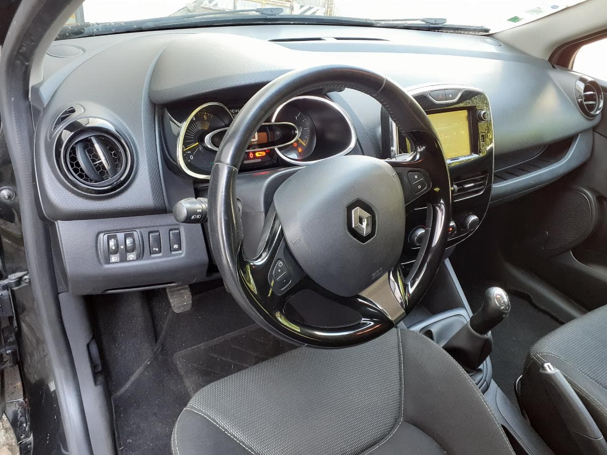 Renault Clio · Año 2015 — imagen 22