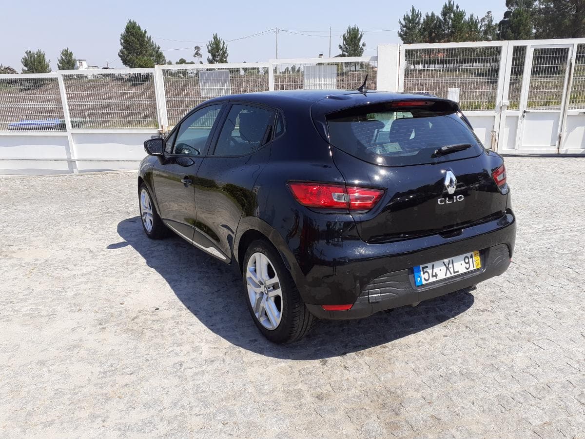 Renault Clio · Año 2015 — imagen 4
