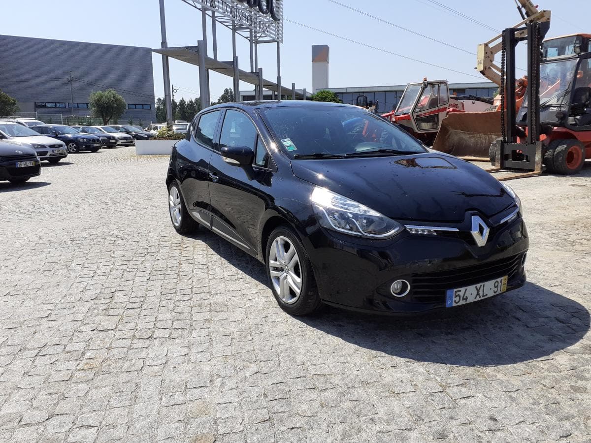 Renault Clio · Año 2015 — imagen 3