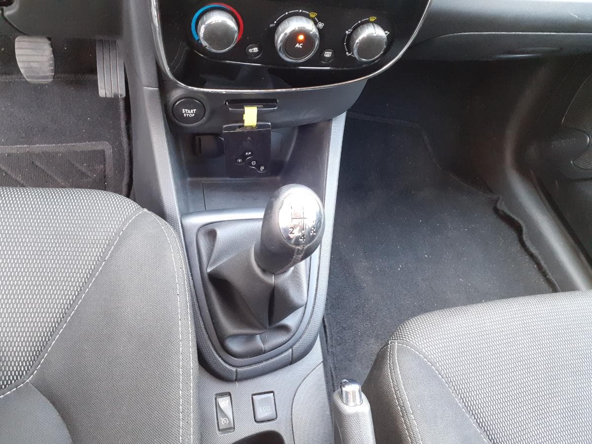 Renault Clio · Año 2015 — imagen 30