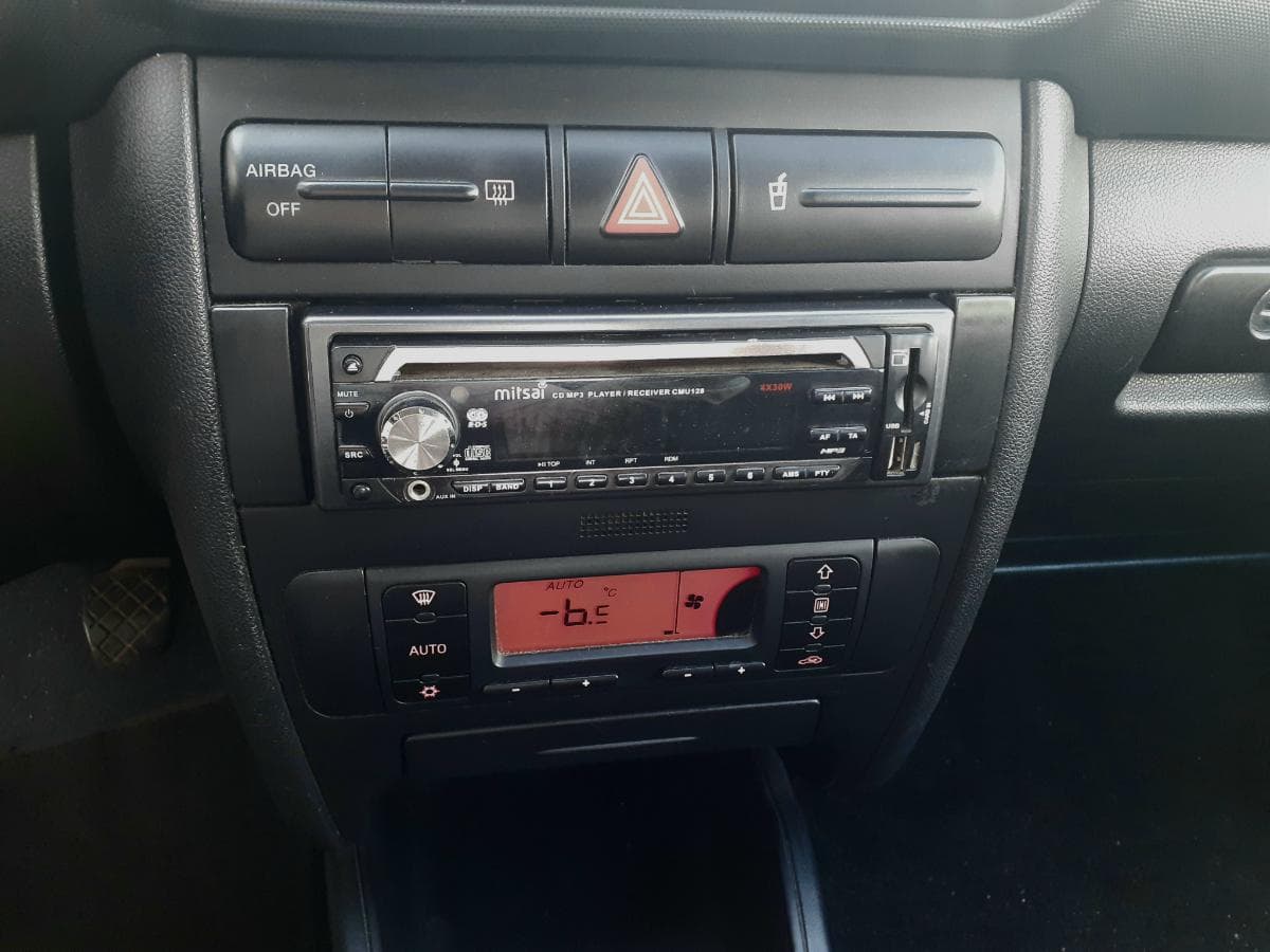Seat Leon 1.9 TDI · Ano 2003 — image 12