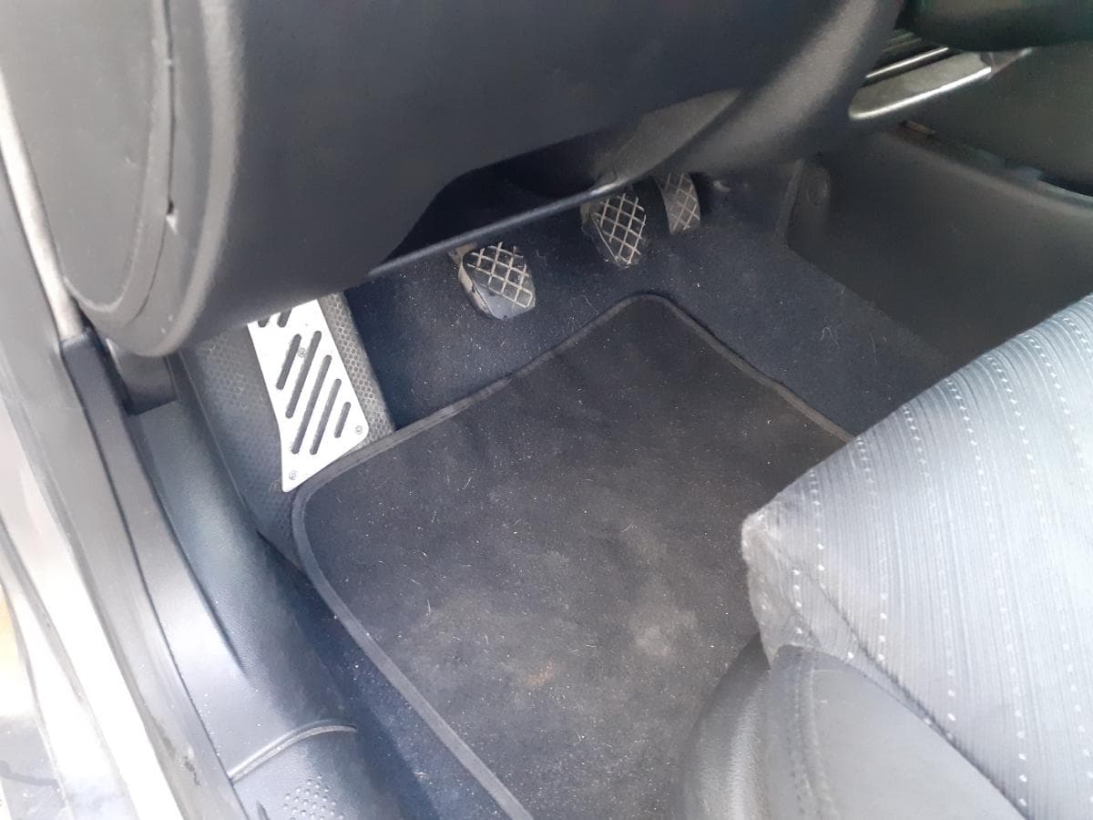 Seat Leon 1.9 TDI · Ano 2003 — image 16