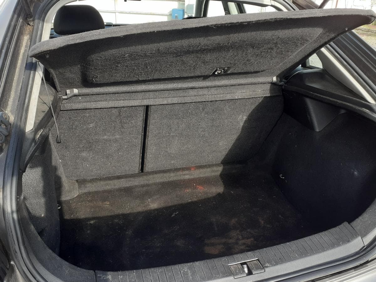 Seat Leon 1.9 TDI · Ano 2003 — image 7
