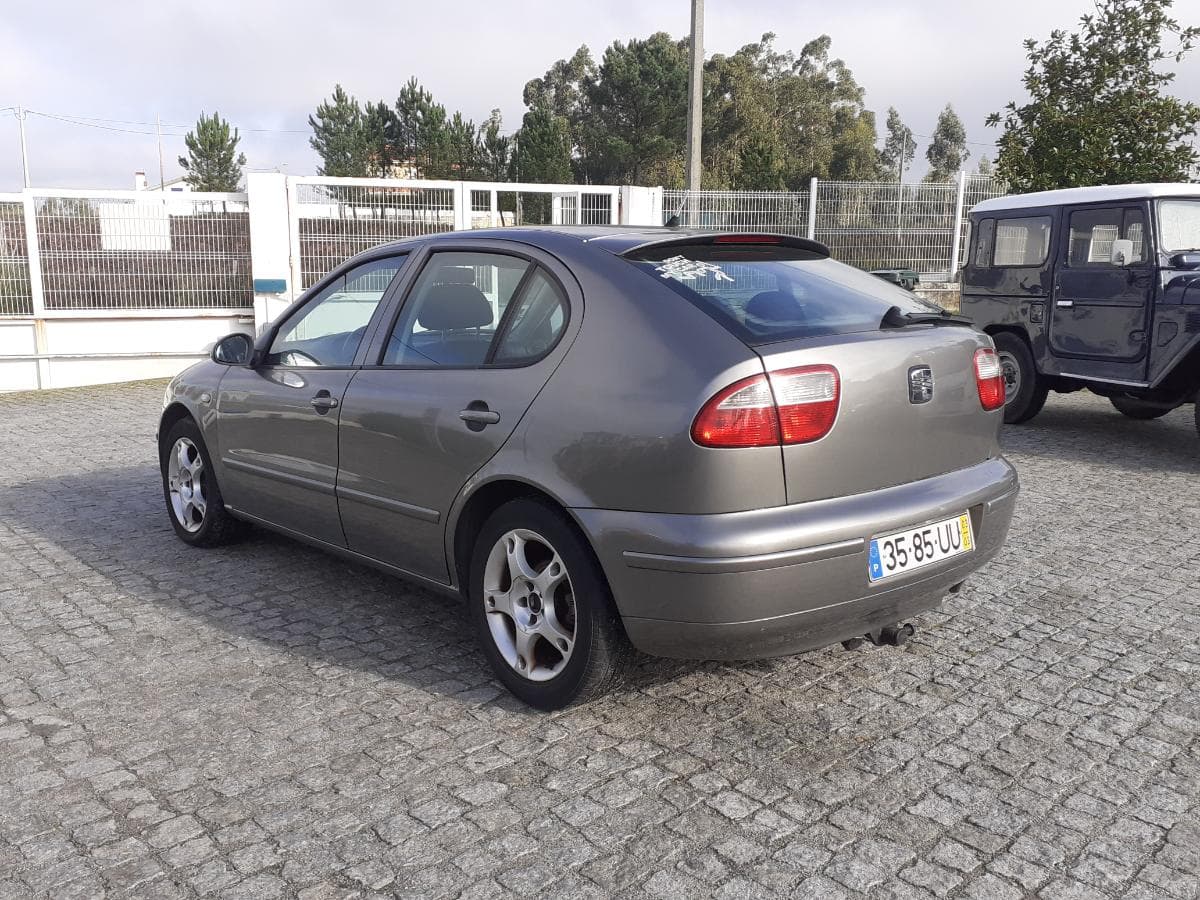 Seat Leon 1.9 TDI · Ano 2003 — image 6