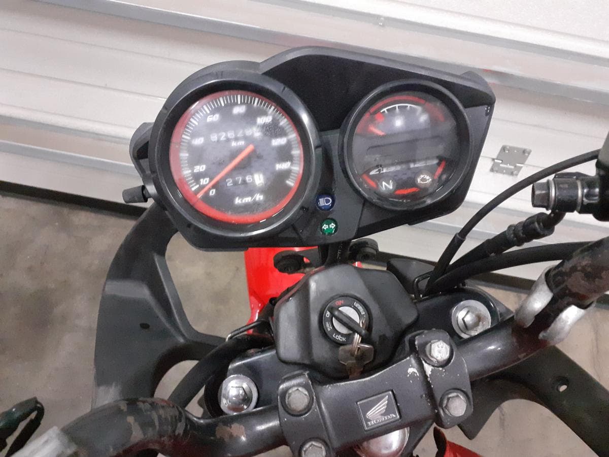 Honda CBF · Ano 2010 — imagen 9