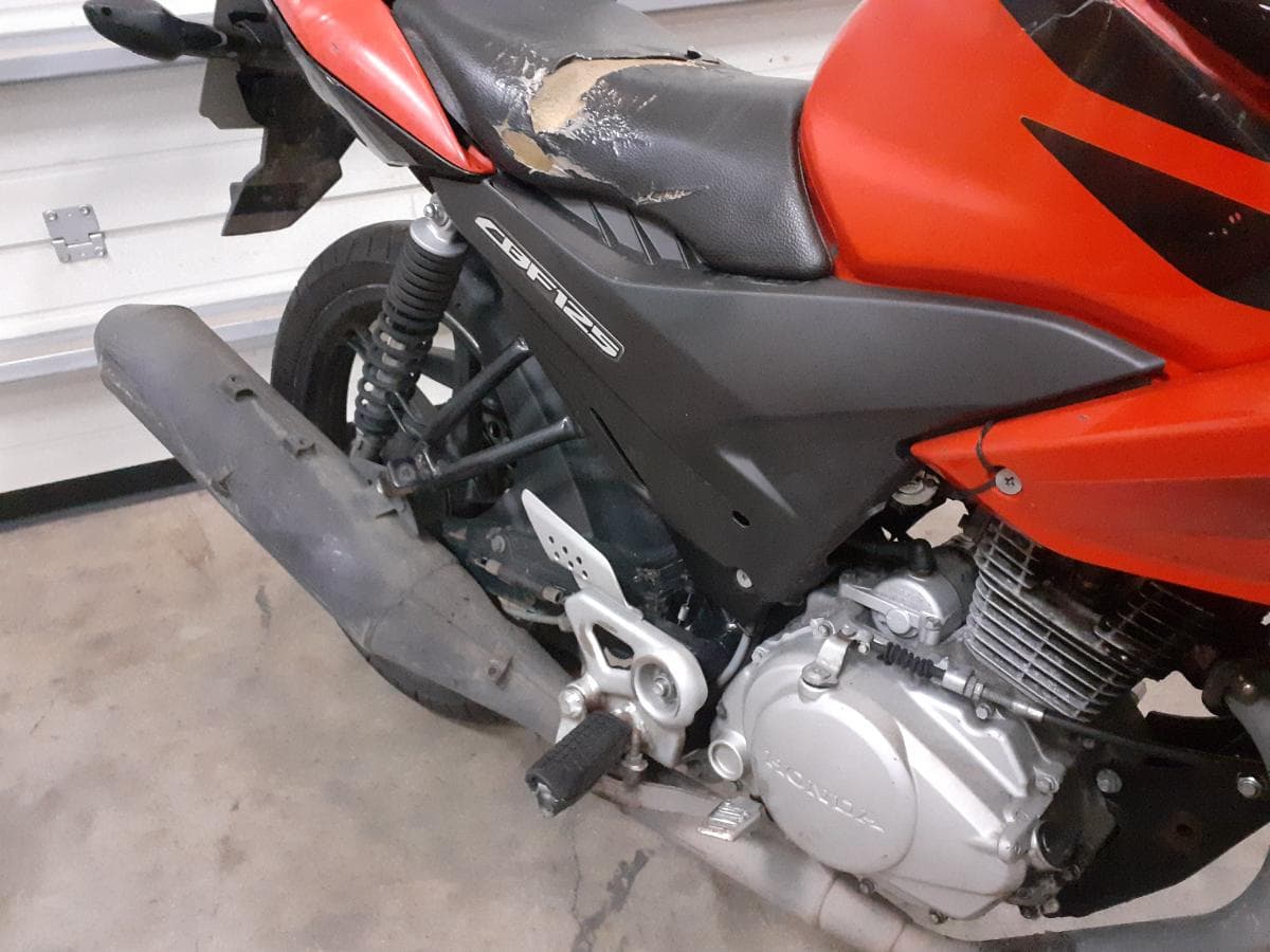 Honda CBF · Ano 2012 — imagem 9