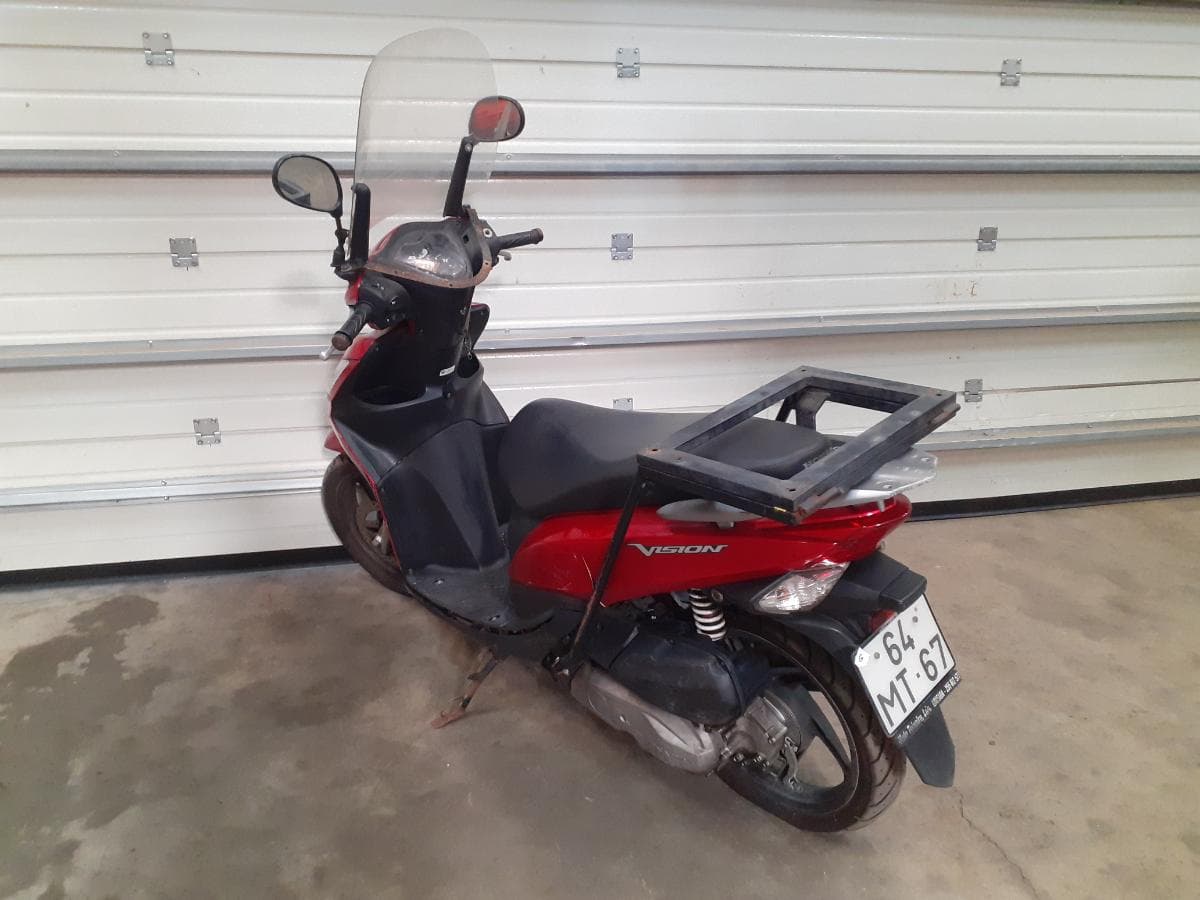 Honda Vision · Ano 2012 — imagem 3