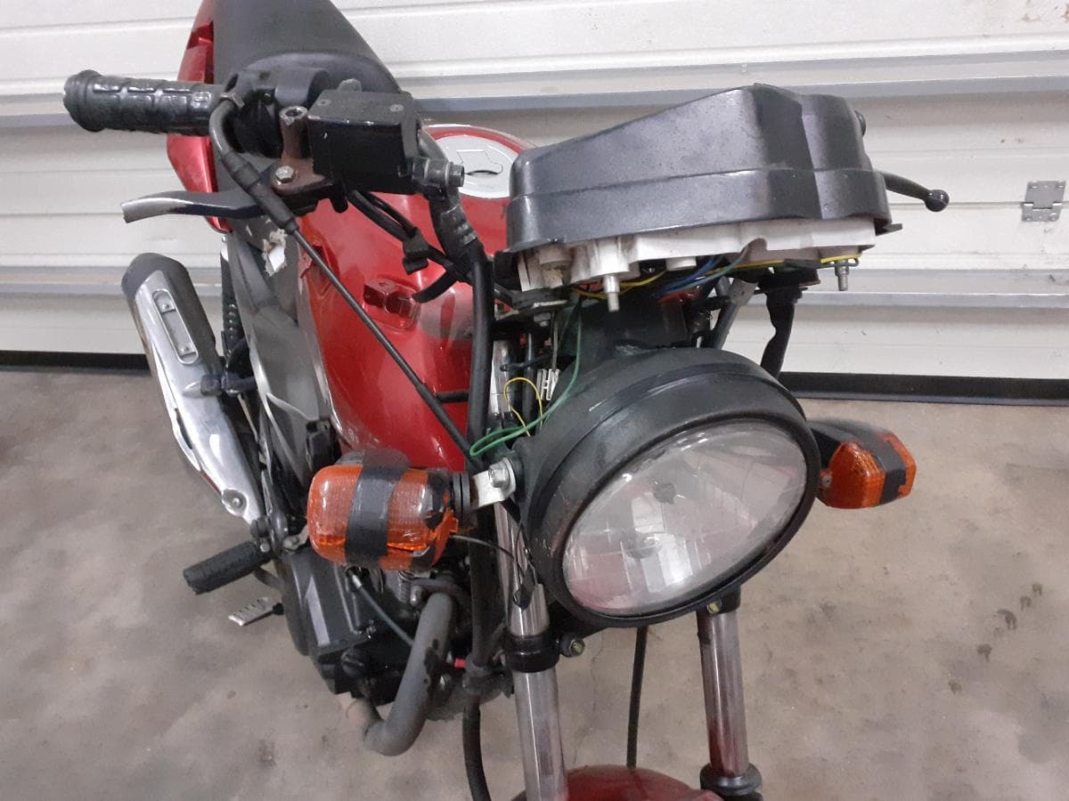 Honda CBF · Ano 2014 — imagen 8