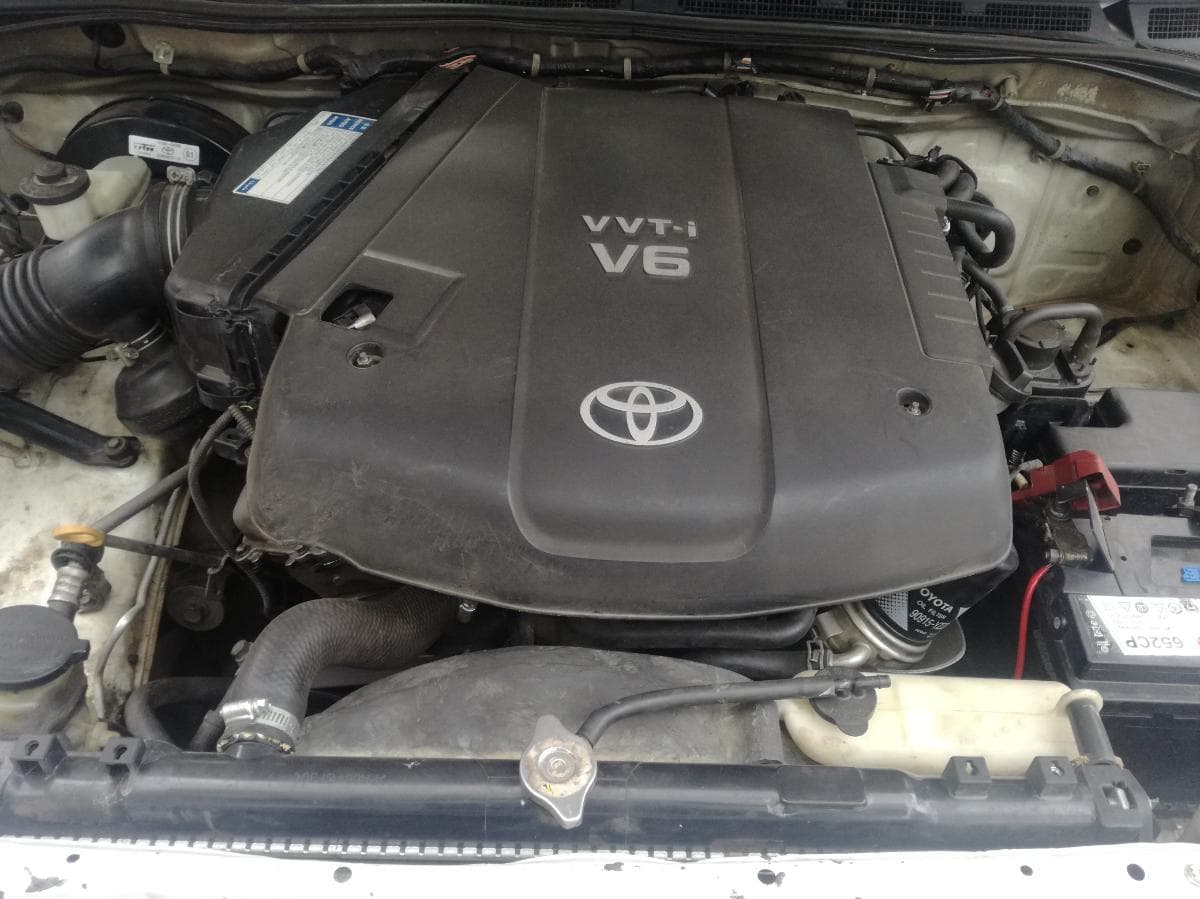 Toyota Hilux Legend · — image 30