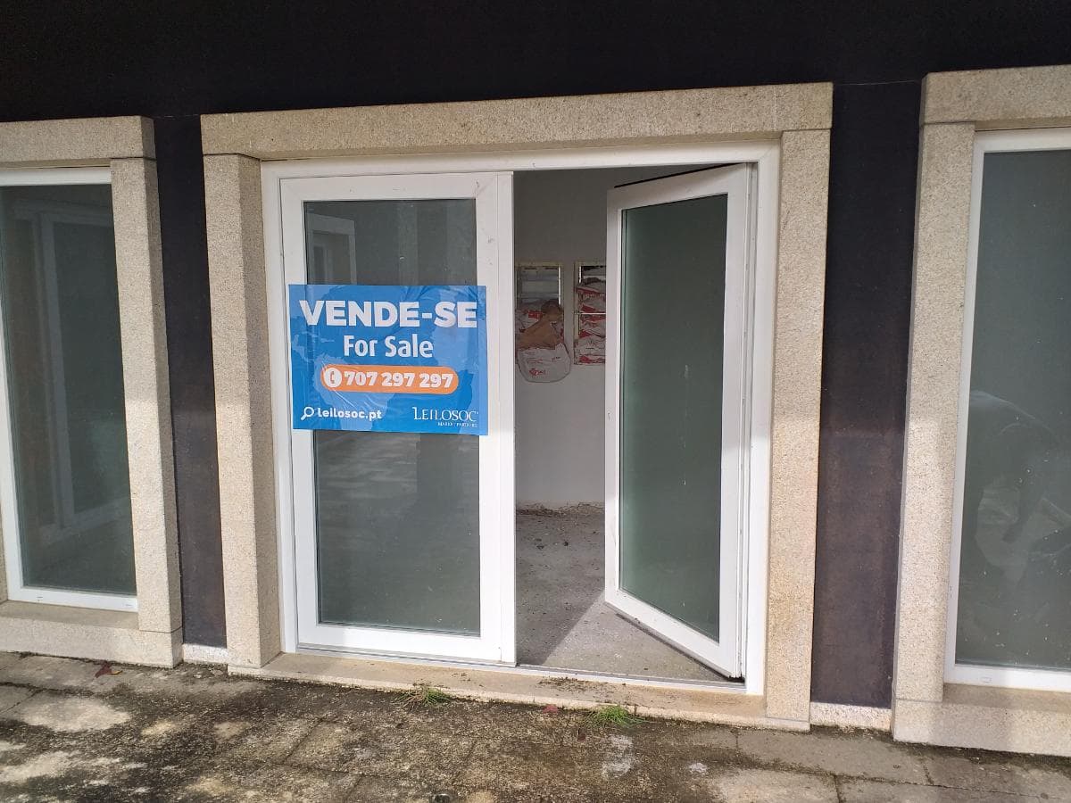 Moradia com Terreno (Benfeitoria) · Sernancelhe, Viseu — imagen 25