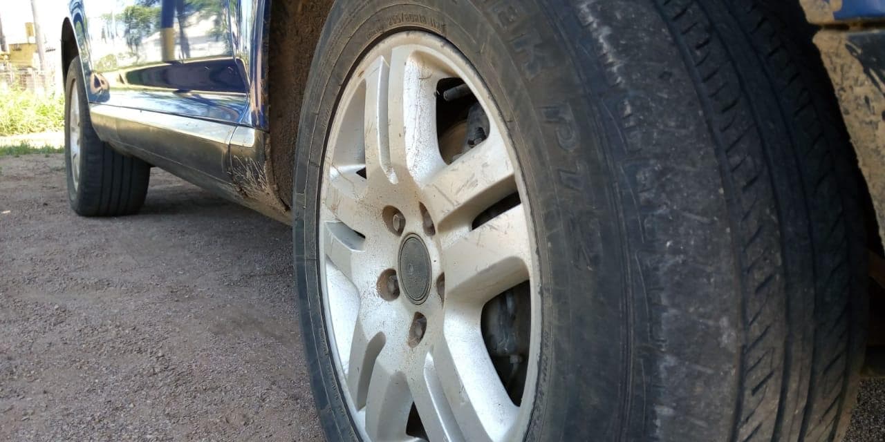 VW Touareg · — image 11