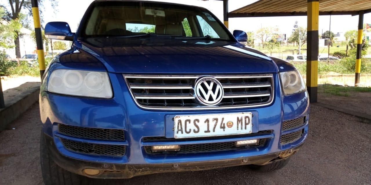 VW Touareg · — image 14