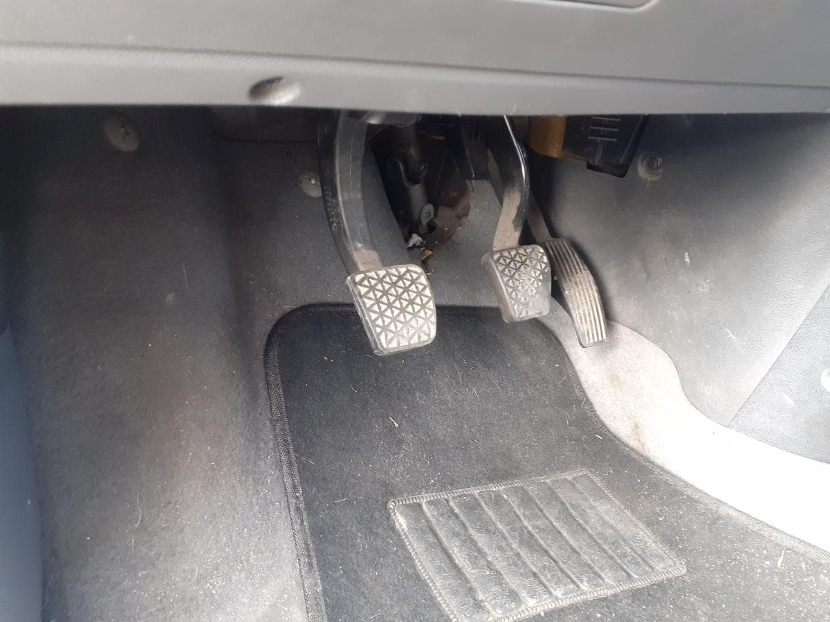 Opel Corsa 1.2 · Ano 2001 — image 17