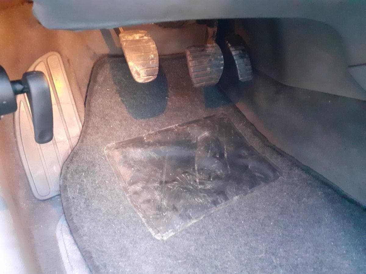 Renault Laguna 1.9 DCI · Ano 2001 — image 20